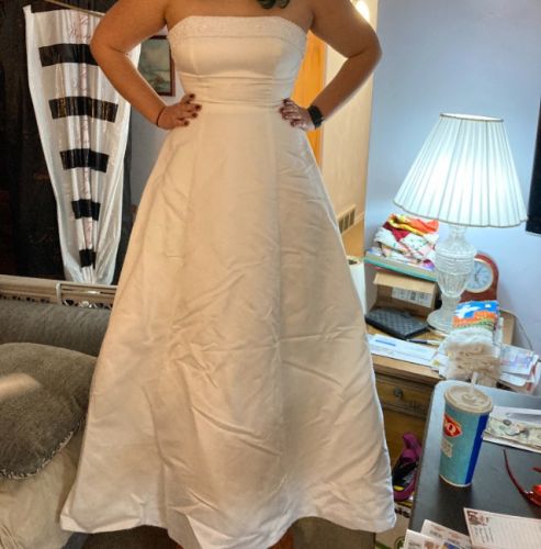 Gloria Vanderbilt Wedding Dress 