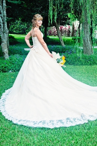 Beautiful wedding Gown