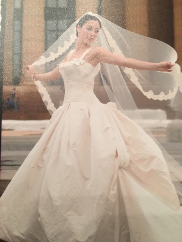 Edgardo Bonilla Wedding Gown