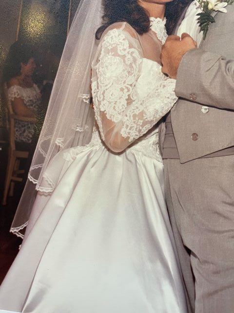 Wedding gown vintage custom desing