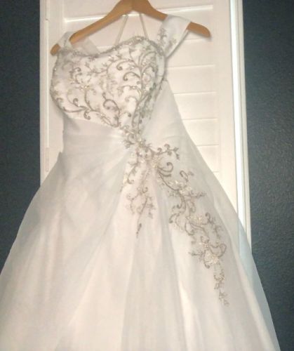 Allure Bridal Wedding Dress