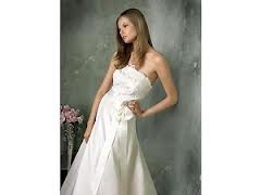 Alvina Valenta Wedding Gown