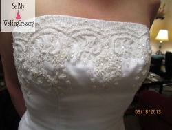 beautiful strapless wedding dress