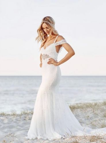 Stunning Anna Campbel wedding dress