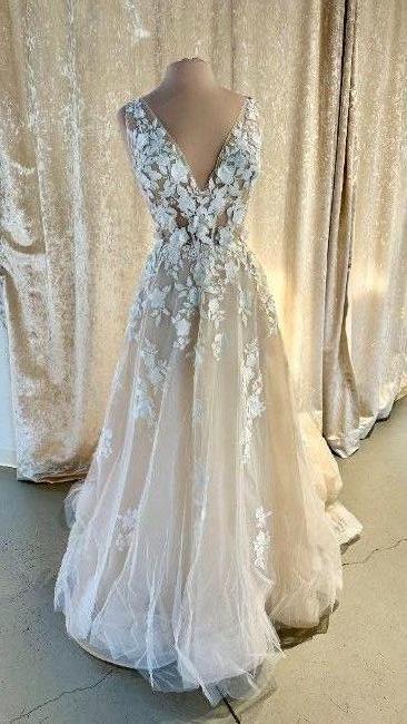 NALA, BLUE by Enzoani Unworn Sample