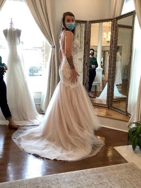 NEVER WORN Wedding Dress