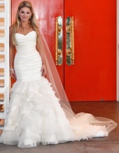 LAZARO PEREZ Wedding Dress SZ 2-4 