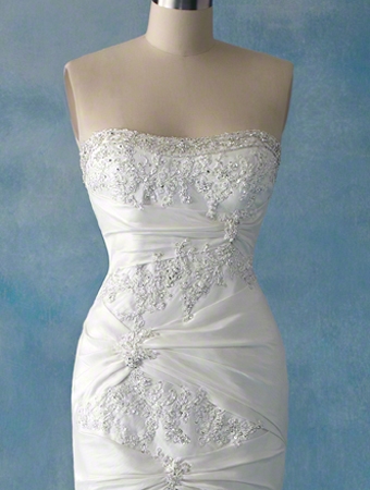 wedding dress close up.jpg