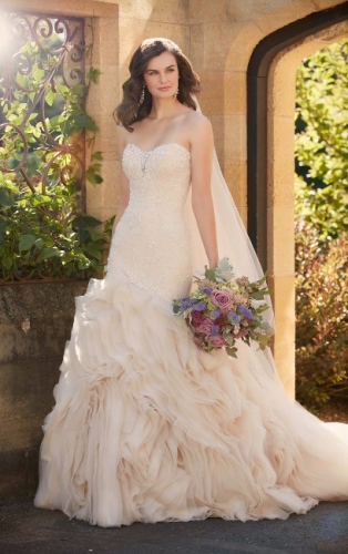 ESSENSE OF AUSTRALIA D2008 in Ivory