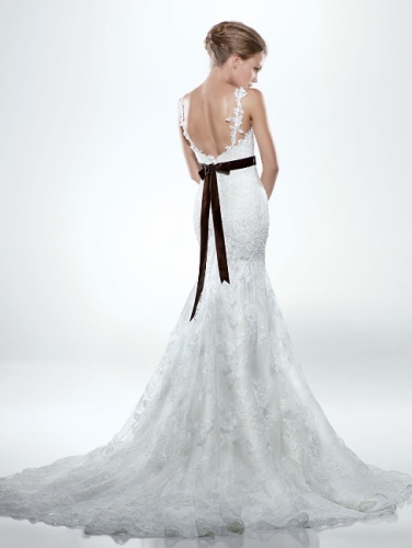 Rhode Island : Enzoani Diana Dress w/ Belt, Ivory : Sizes 6 - 8 display picture 1