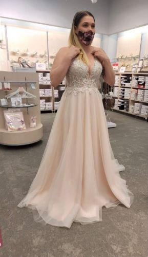 Brand new wedding dress