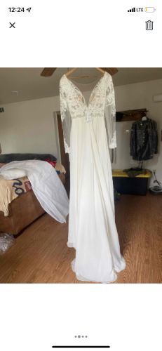 Wedding dress 