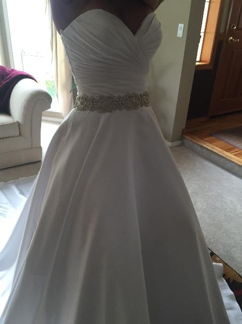 Allure Sweetheart Neck never worn 