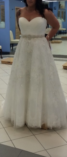 Casablanca wedding dress sz 16