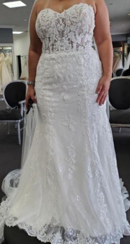 Brand New Justin Alexander Dress!