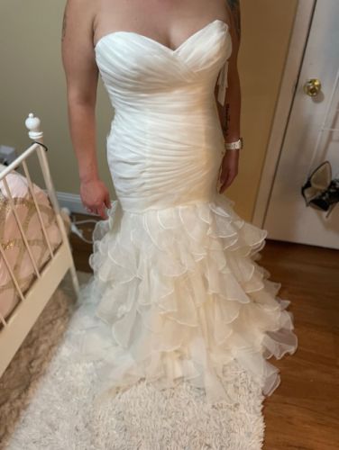 Brand new wedding dress never worn