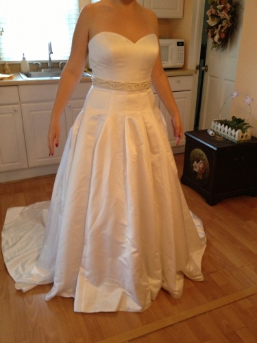 White Oleg Cassini Sweetheart 