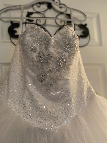David’s Bridal Wedding Dress 