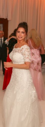 Stunning modern yet classic dress