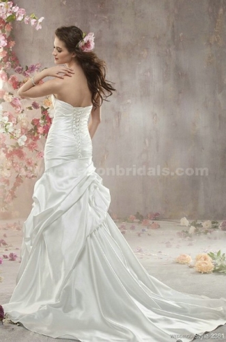 alfred-angelo-2361-t581728_01 back.jpg